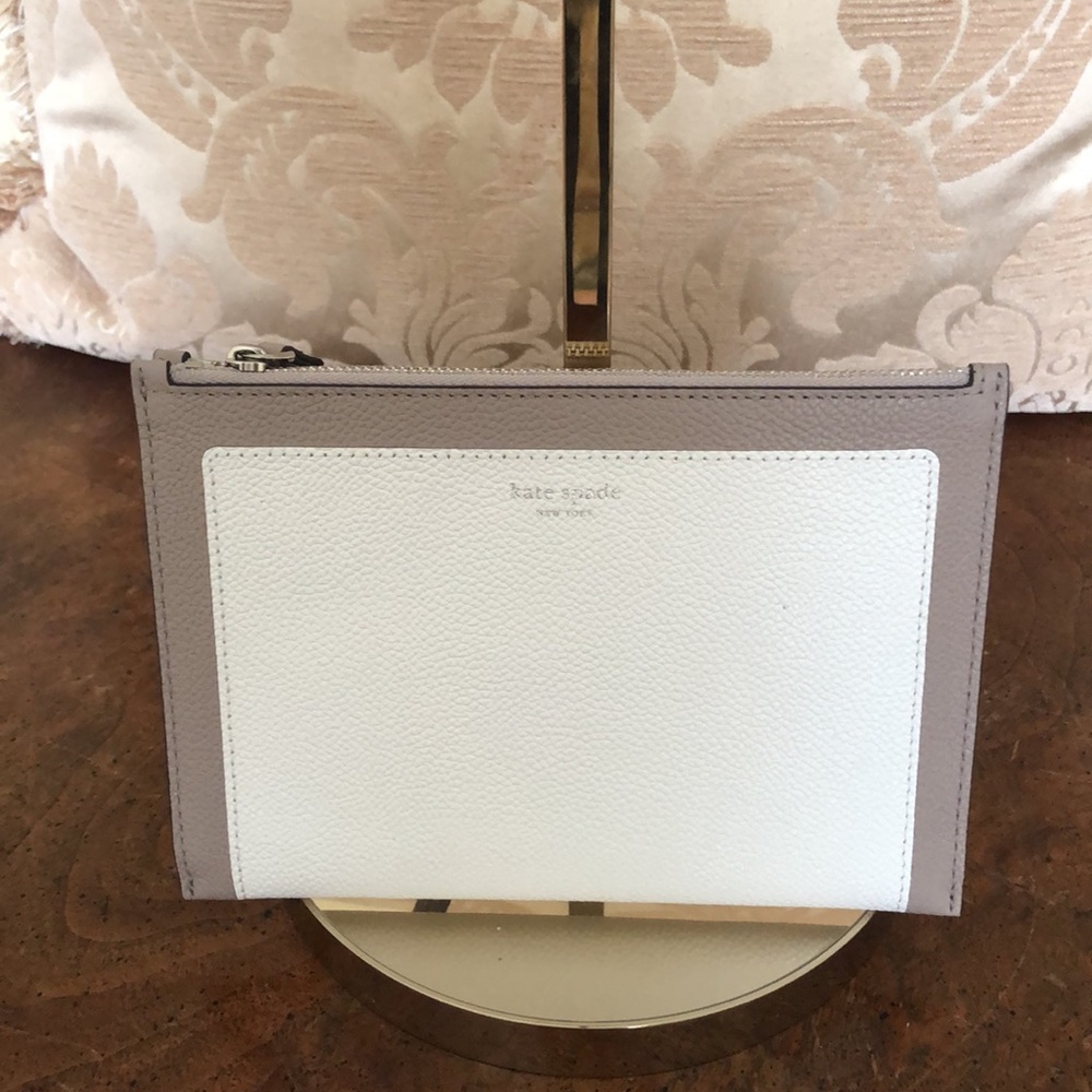 kate spade ♠️ Margaux small wristlet.